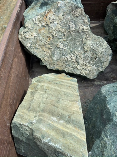 Ландшафтные глыбы зелёные 200-500 килограмм купить в Полевском