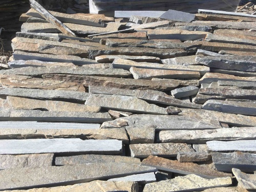 Горбушка златолит мультиколор для облицовки купить в Полевском