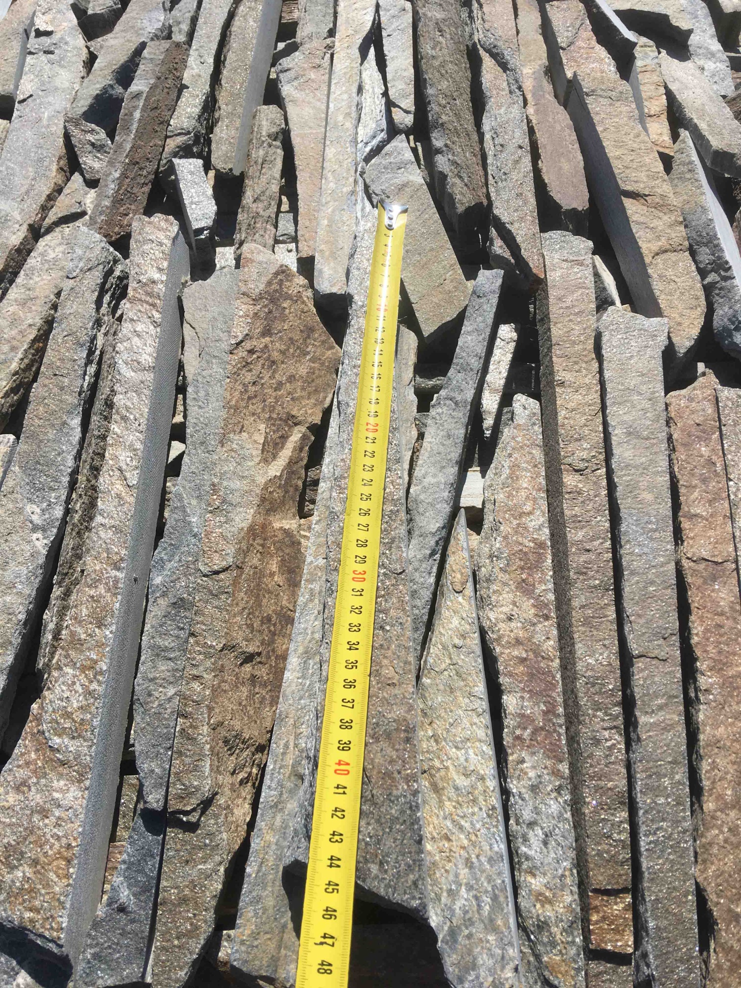 Горбушка златолит мультиколор для облицовки купить в Полевском