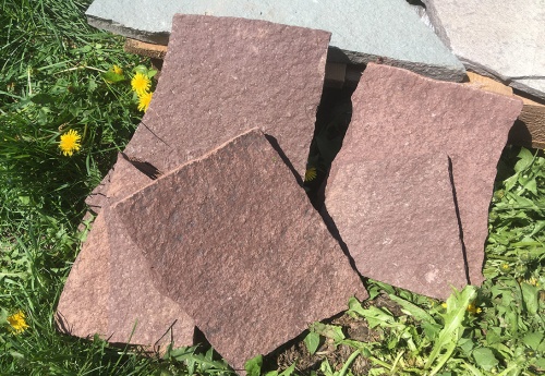 Плитняк лемезит бордовый для цоколя 1,5-2 см купить в Полевском