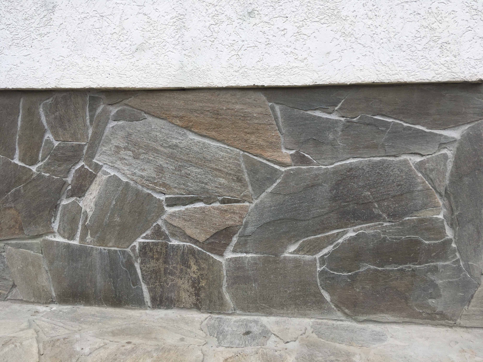 Плитняк златолит Уральский  для фасада купить в Полевском