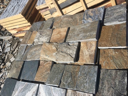 Плитка пилёная златолит Уральский для цоколя, отмостки купить в Полевском