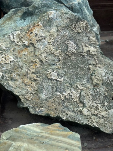 Ландшафтные глыбы зелёные 200-500 килограмм купить в Полевском