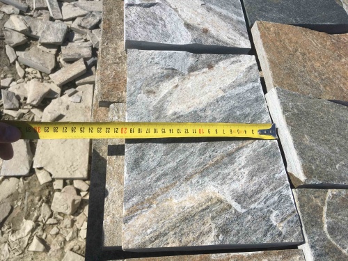 Плитка пилёная златолит Уральский для цоколя, отмостки купить в Полевском