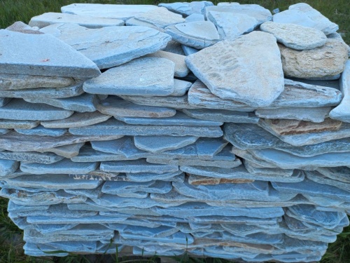 Плитняк златолит зелёный галтованный для цоколя купить в Полевском